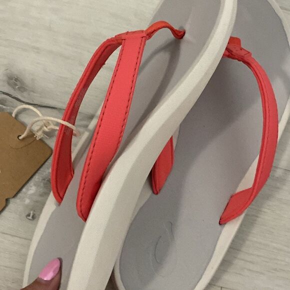 NWT-OluKai-OLUKAI Pi'oe Women's Beach Sandals-Hot Coral/Gray mist-women’s size 8 - Picture 3 of 7